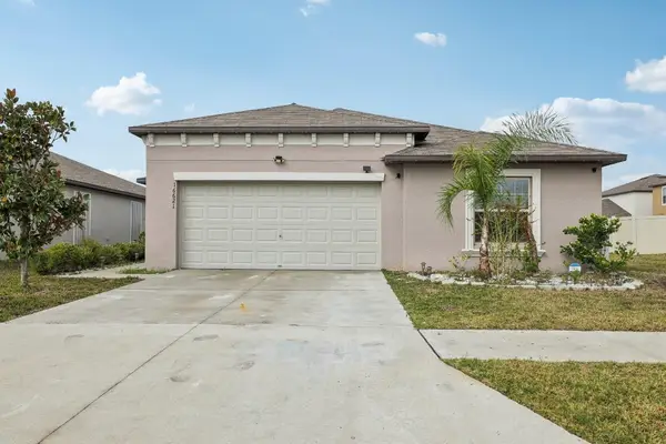 16621 Sunburst Lake Street, Wimauma, FL 33598
