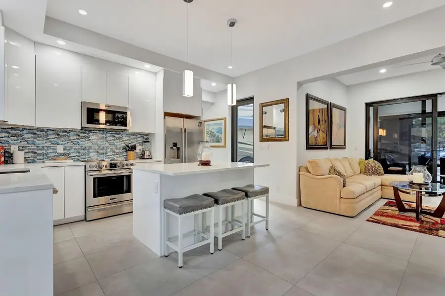 93 S Cortez Drive Circle #93, Margate, FL 33068 - Image #2