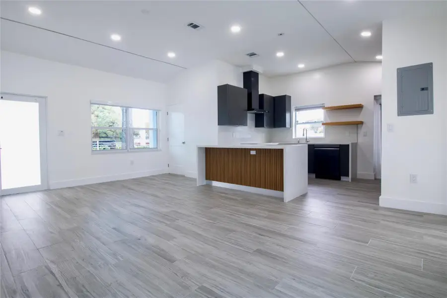 245 SW 20th St, Fort Lauderdale, FL 33315 - Image #3