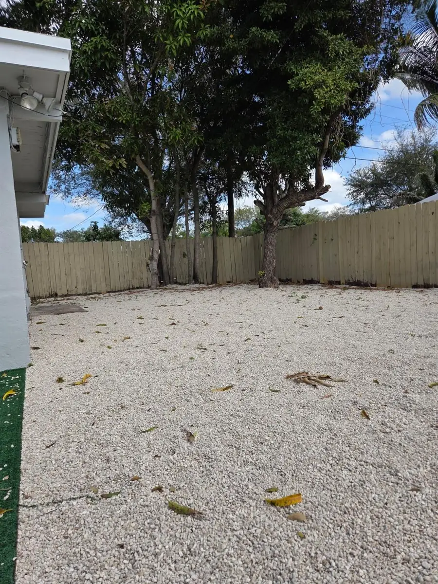 31 Edmund Rd, West Park, FL 33023 - Image #2