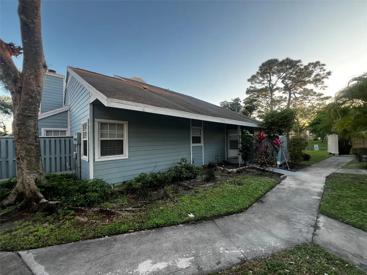 2009 Champions Way #2009, North Lauderdale, FL 33068 - Image #1