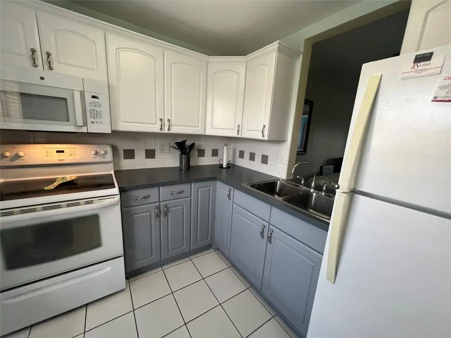 5750 NW 64th Avenue #208, Tamarac, FL 33319 - #2