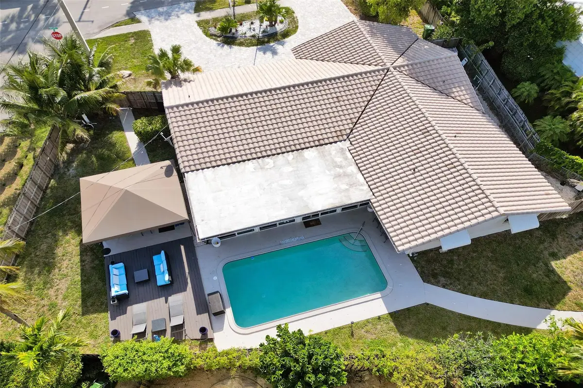 4100 Bayview Dr, Fort Lauderdale, FL 33308 - Image #1