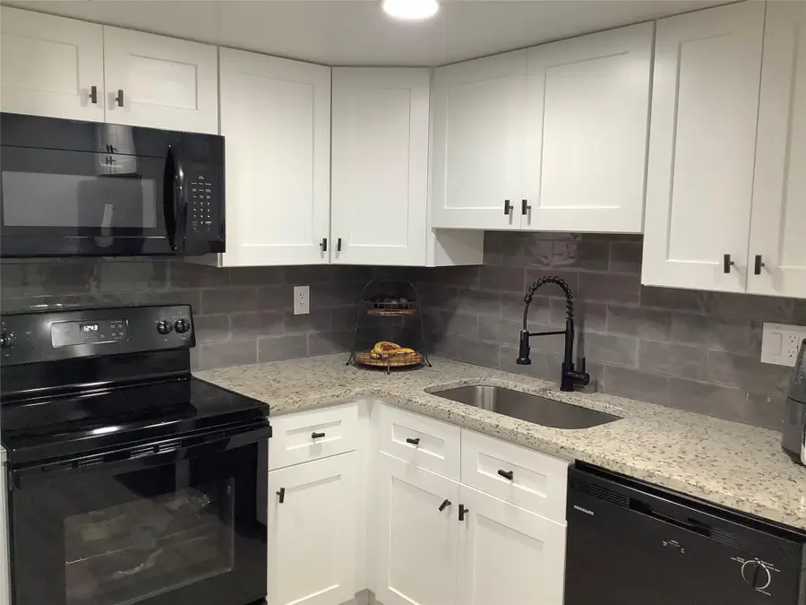 4174 Inverrary Dr #203, Lauderhill, FL 33319 - Image #3