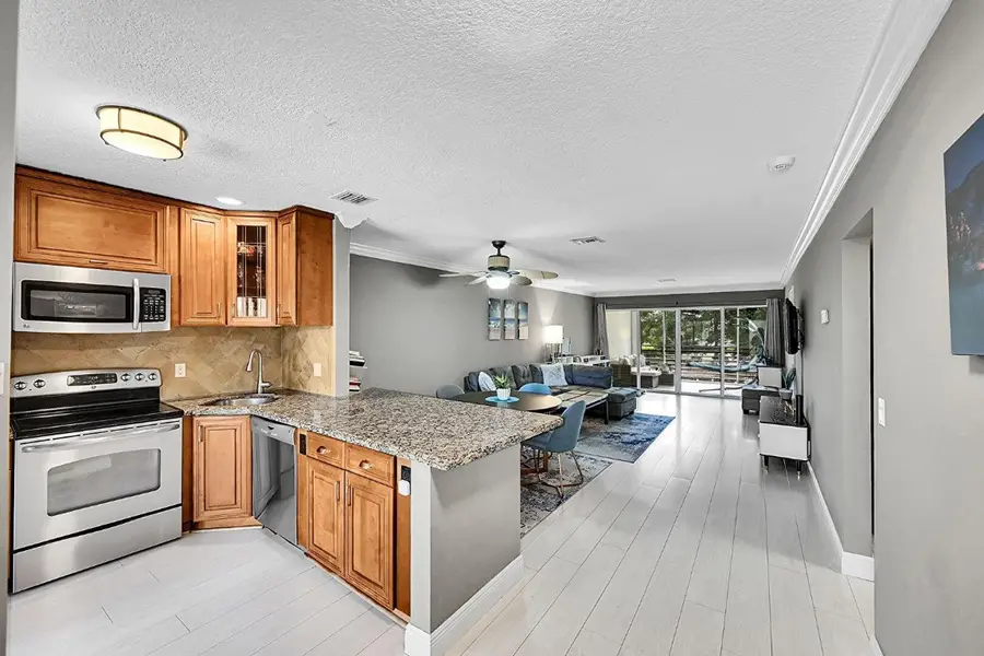 11800 Avenue Of The Pga #14, Palm Beach Gardens, FL 33418 - Image #3