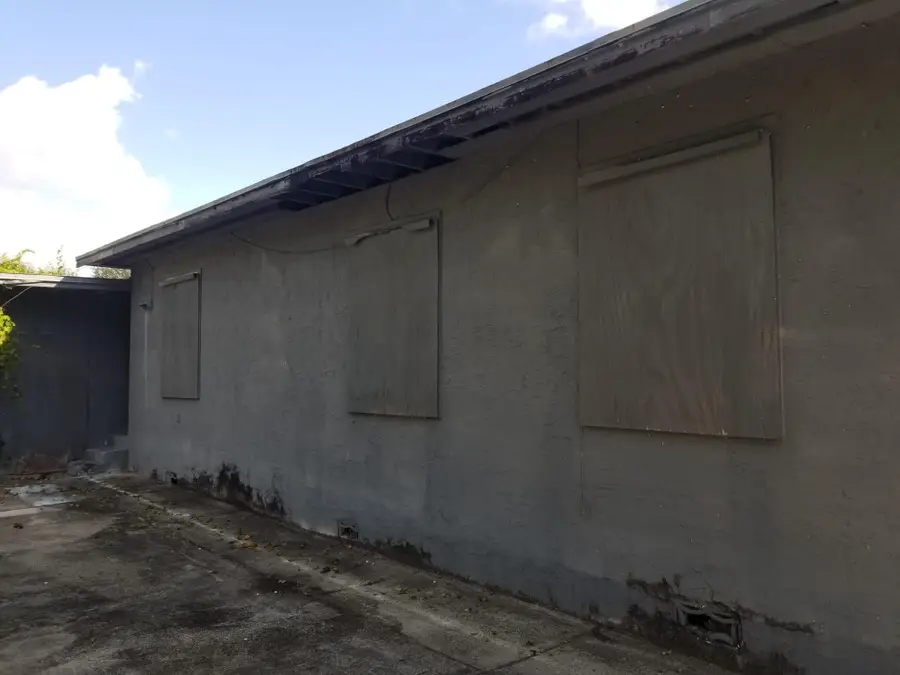 2605 NW 13th Ct, Fort Lauderdale, FL 33311 - Image #3