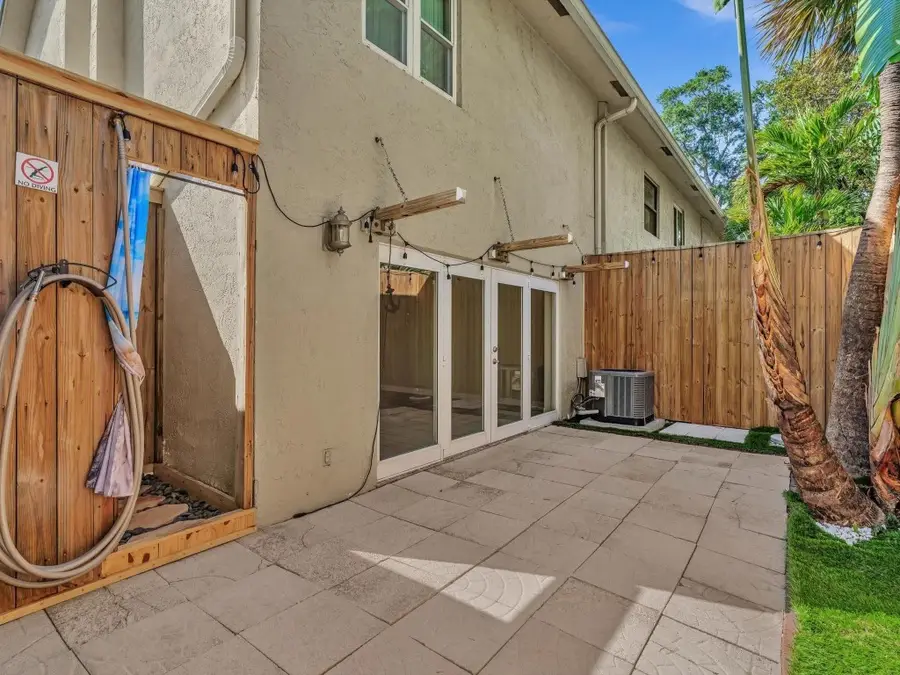 499 SE 13th Street #8E, Fort Lauderdale, FL 33316 - Image #2