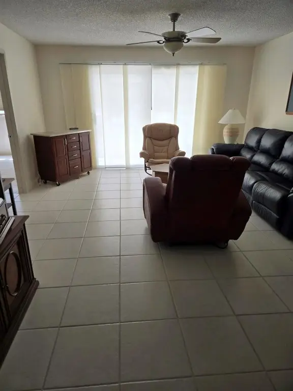 571 SW 142 Avenue #106, Pembroke Pines, FL 33027 - Image #3