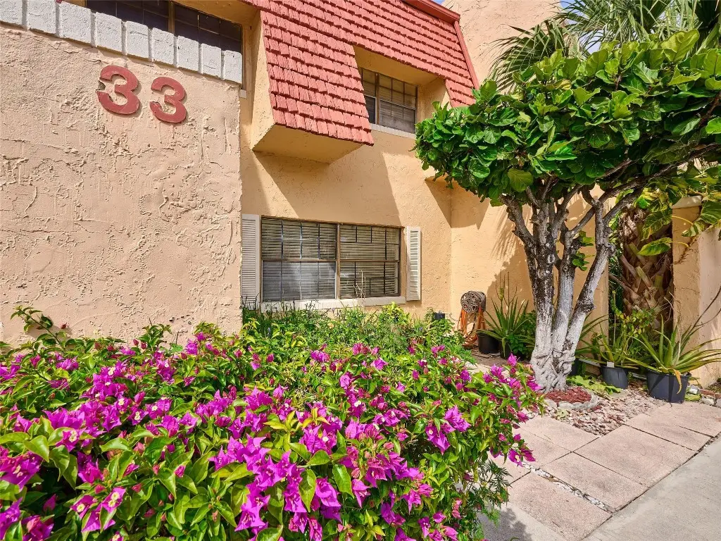 33 Spinning Wheel Lane #33, Tamarac, FL 33319 - Image #1