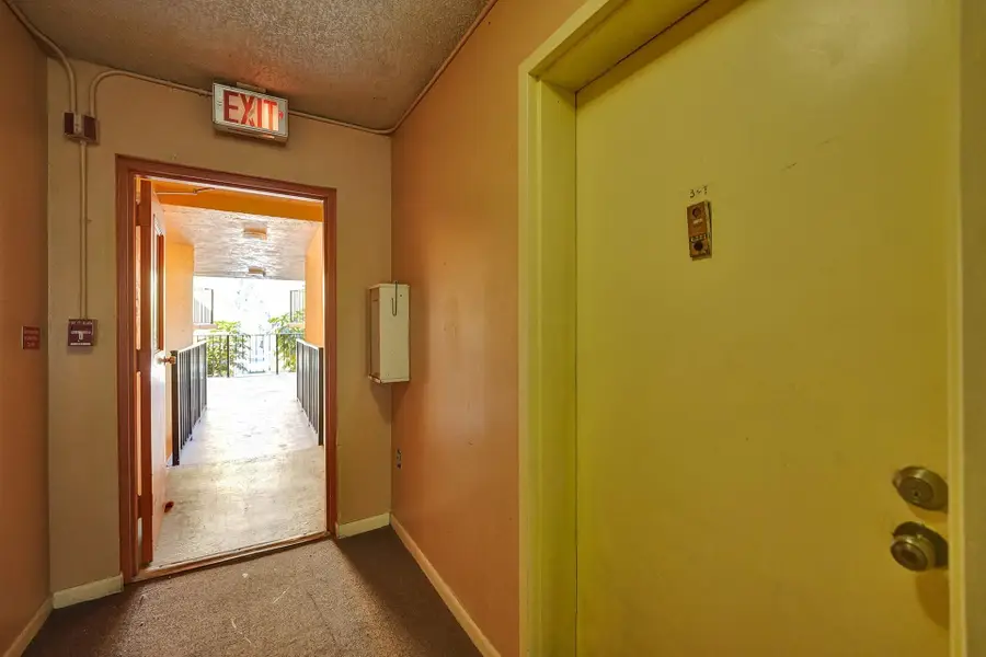 4394 NW 9th Ave #20-2A, Deerfield Beach, FL 33064 - Image #3