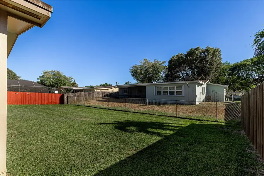 11420 NW 18th Street, Pembroke Pines, FL 33026 - Image #3