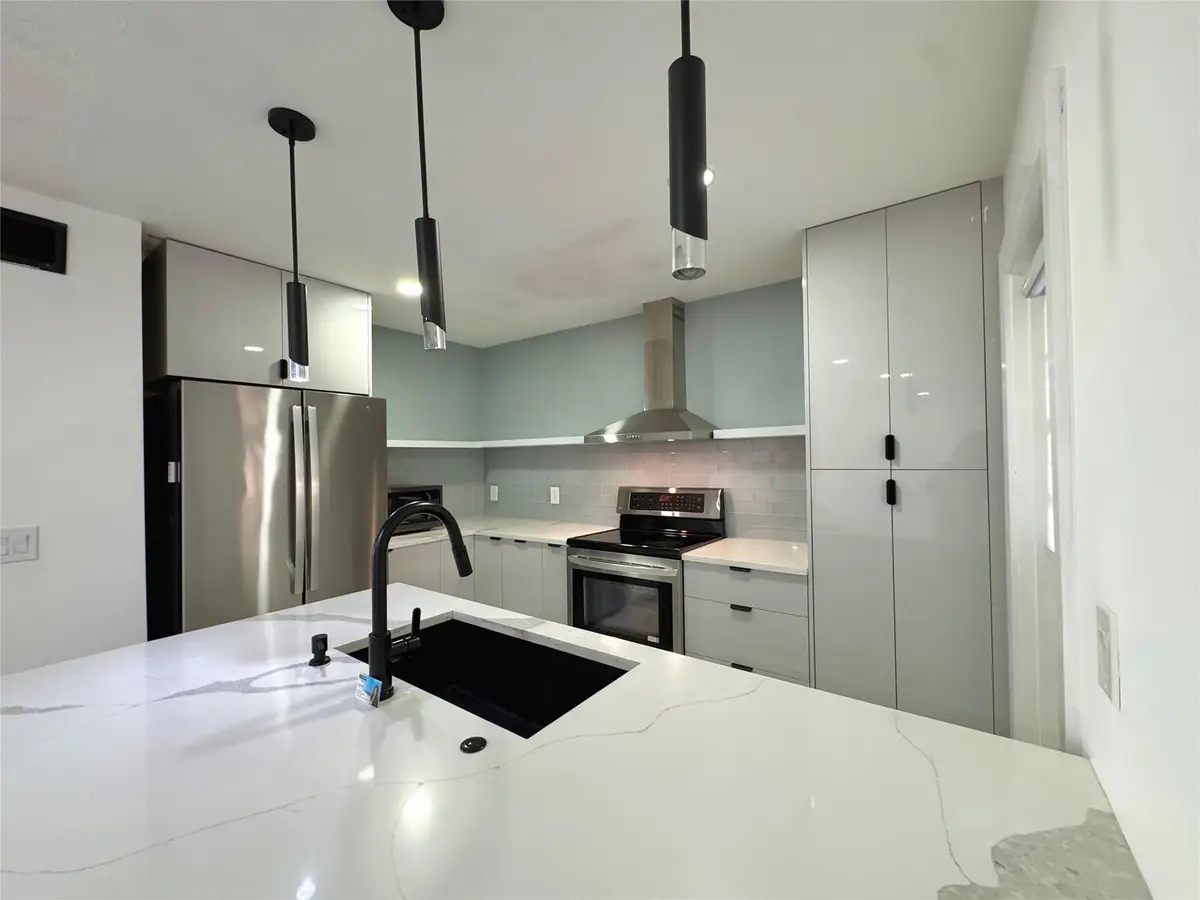 3005 1/2 NW 68th St #9D, Fort Lauderdale, FL 33309 - Image #1