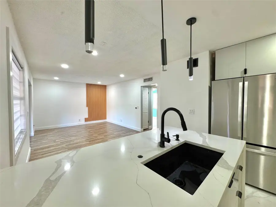 3005 1/2 NW 68th St #9D, Fort Lauderdale, FL 33309 - Image #3