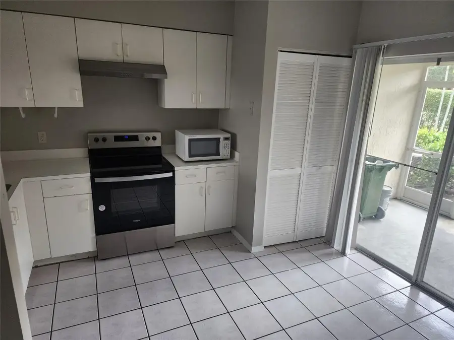 51 Whitehead Circle #51, Weston, FL 33326 - Image #3