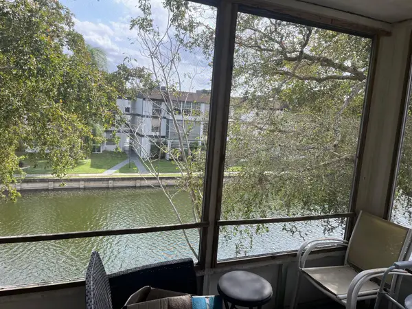 8360 Sands Point Blvd #305, Fort Lauderdale, FL 33321