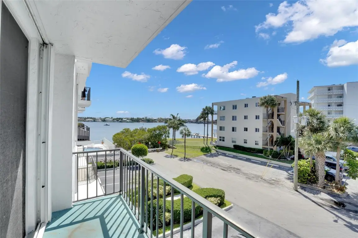 301 Croton Avenue #302, Lantana, FL 33462 - Image #1