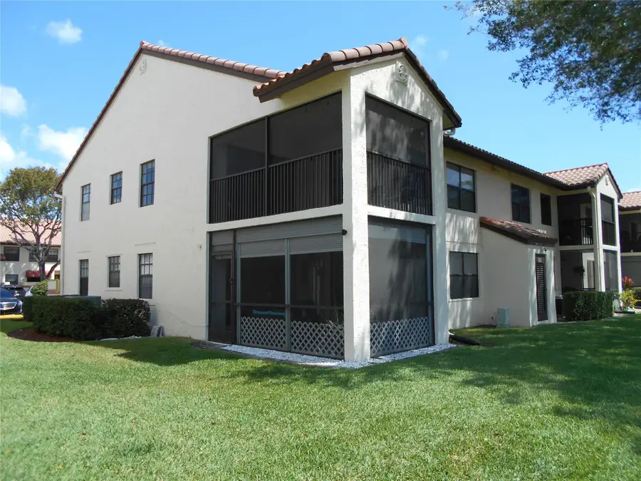 410 Freedom Ct #410, Deerfield Beach, FL 33442 - Image #2