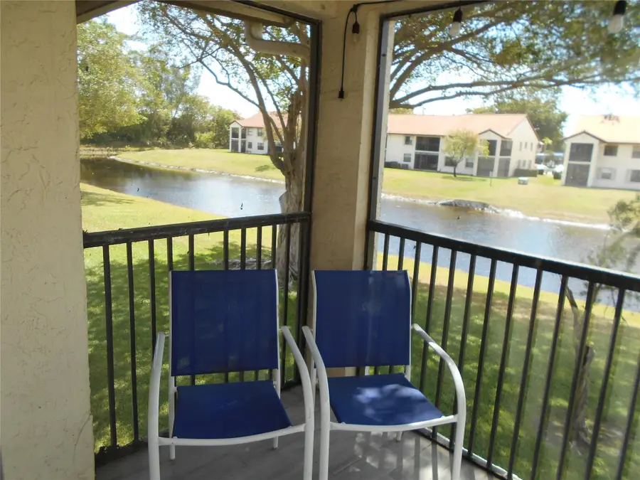 410 Freedom Ct #410, Deerfield Beach, FL 33442 - Image #3