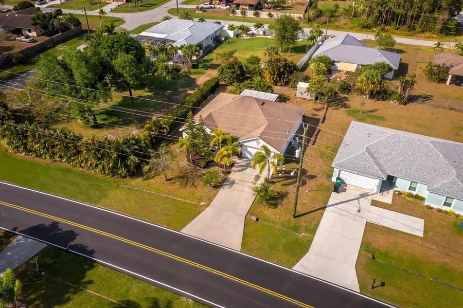 585 NW Floresta Drive, Port Saint Lucie, FL 34983 - #3