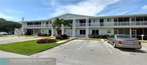 2100 NE 38th Street #222, Pompano Beach, FL 33064