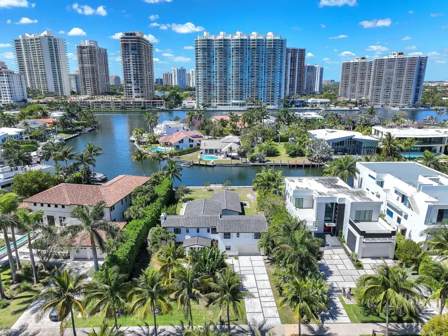 354 Golden Beach Dr, Golden Beach, FL 33160 - Image #2