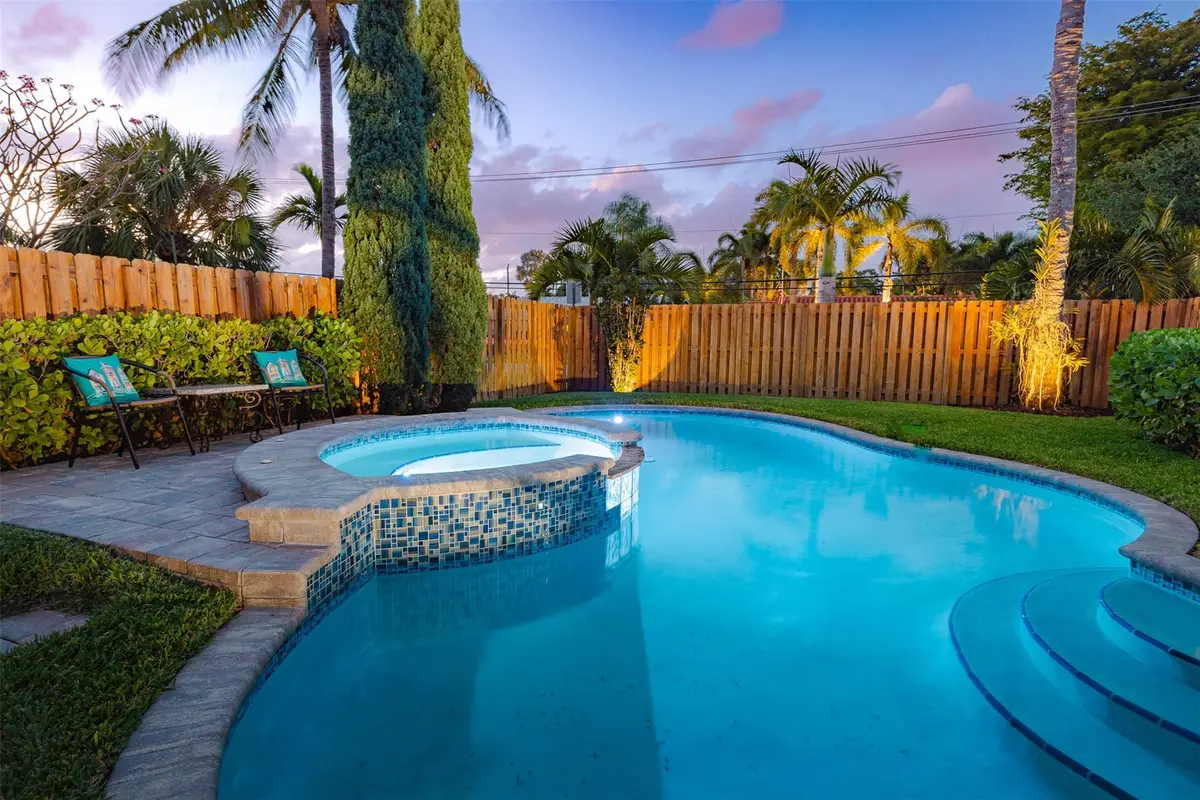 1924 NE 18th St, Fort Lauderdale, FL 33305 - Image #1