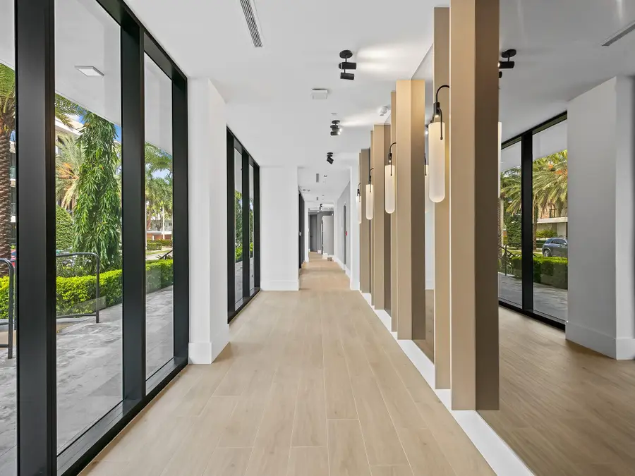 160 Isle Of Venice Dr #203, Fort Lauderdale, FL 33301 - Image #3