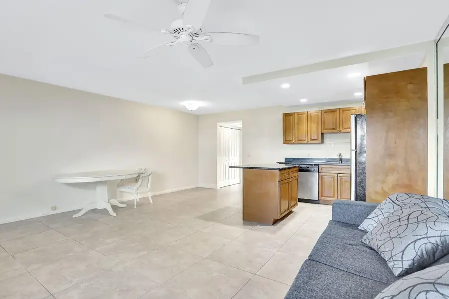 275 Markham M #275, Deerfield Beach, FL 33442 - #3