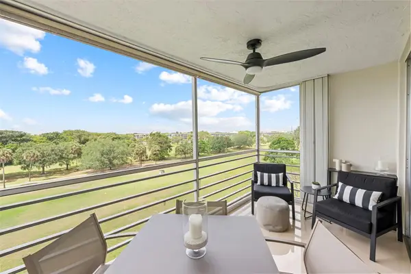 575 Oaks Ln #603, Pompano Beach, FL 33069