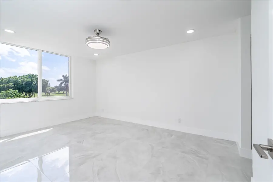 8900 Washington Blvd #418, Pembroke Pines, FL 33025 - Image #3