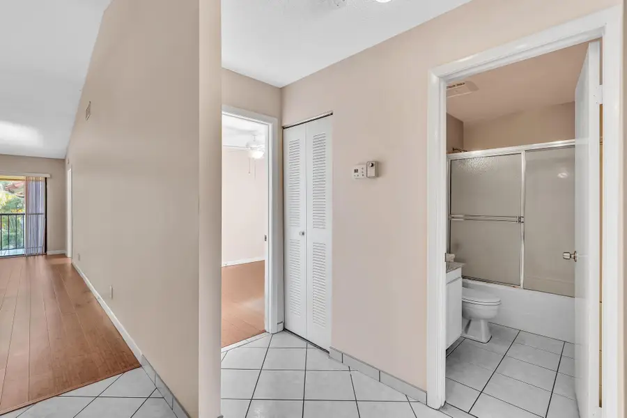 22124 Palms Way #206, Boca Raton, FL 33433 - Image #3