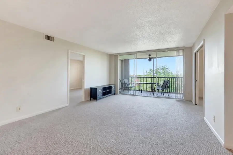 5260 NW 2nd Ave #504, Boca Raton, FL 33487 - Image #2