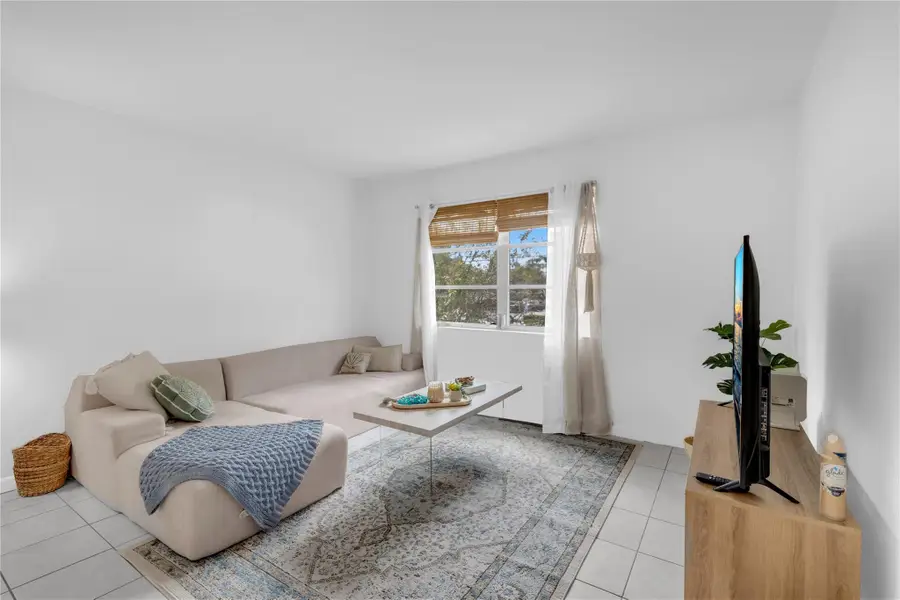 1950 N Andrews Ave #210D, Wilton Manors, FL 33311 - Image #2