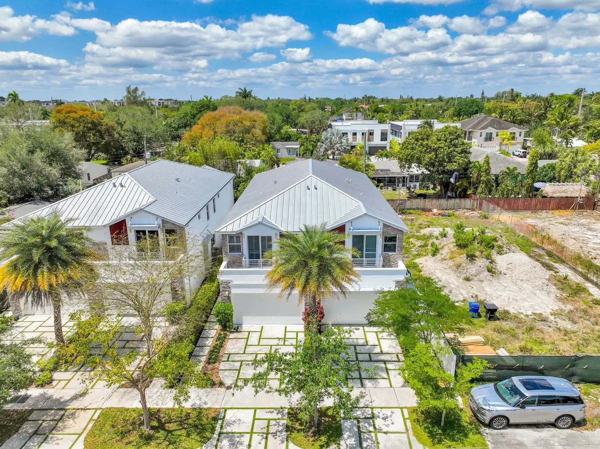 807 SW 7th Ave, Fort Lauderdale, FL 33315 - Image #1