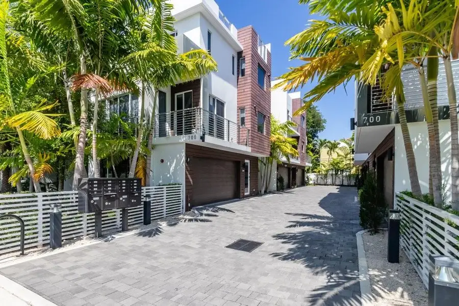 700 NE 14th Ave #208, Fort Lauderdale, FL 33304 - Image #2