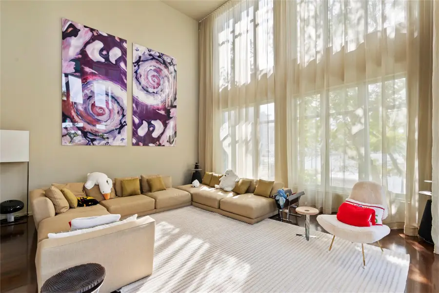 6001 Laguna Path S, Miami Beach, FL 33141 - Image #2