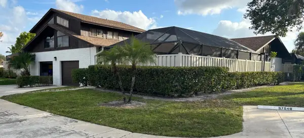 9704 N Boca Gardens Circle #B, Boca Raton, FL 33496