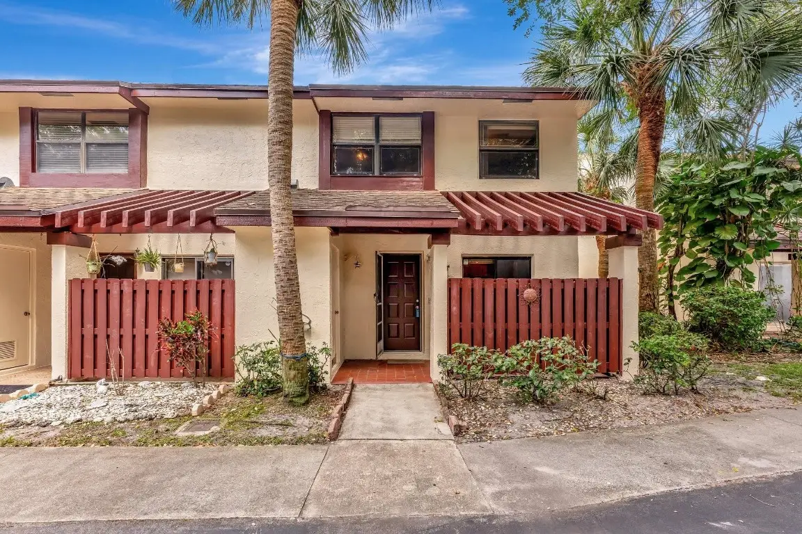 3725 Carambola Circle #2824, Coconut Creek, FL 33066 - Image #1