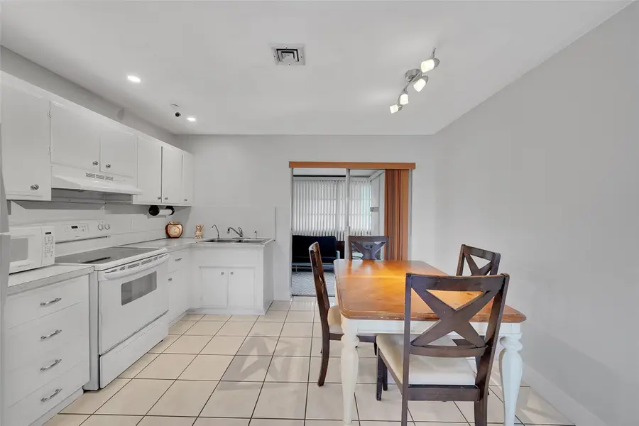 4563 NW 16th Terrace, Tamarac, FL 33309 - Image #3