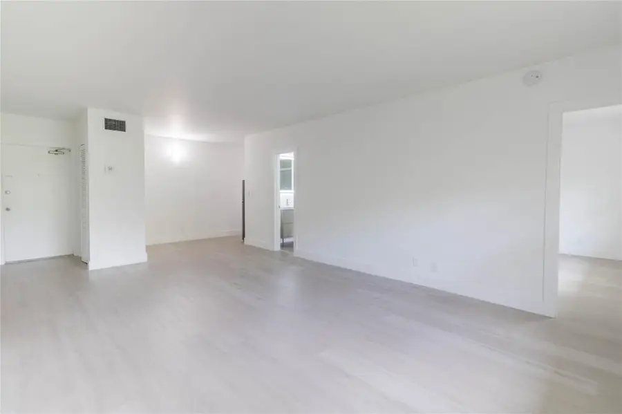 2424 SE 17th St #305B, Fort Lauderdale, FL 33316 - Image #2