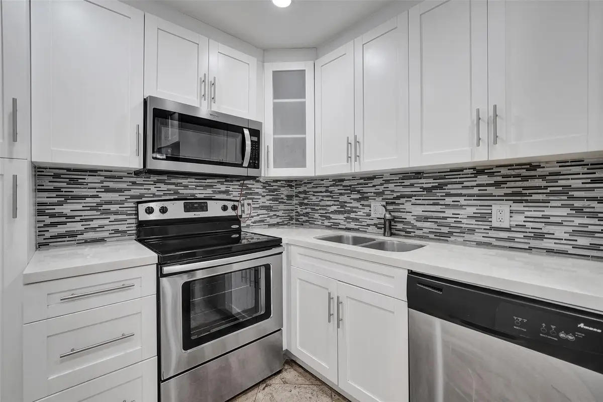 4000 N Hills Dr #38, Hollywood, FL 33021 - Image #1