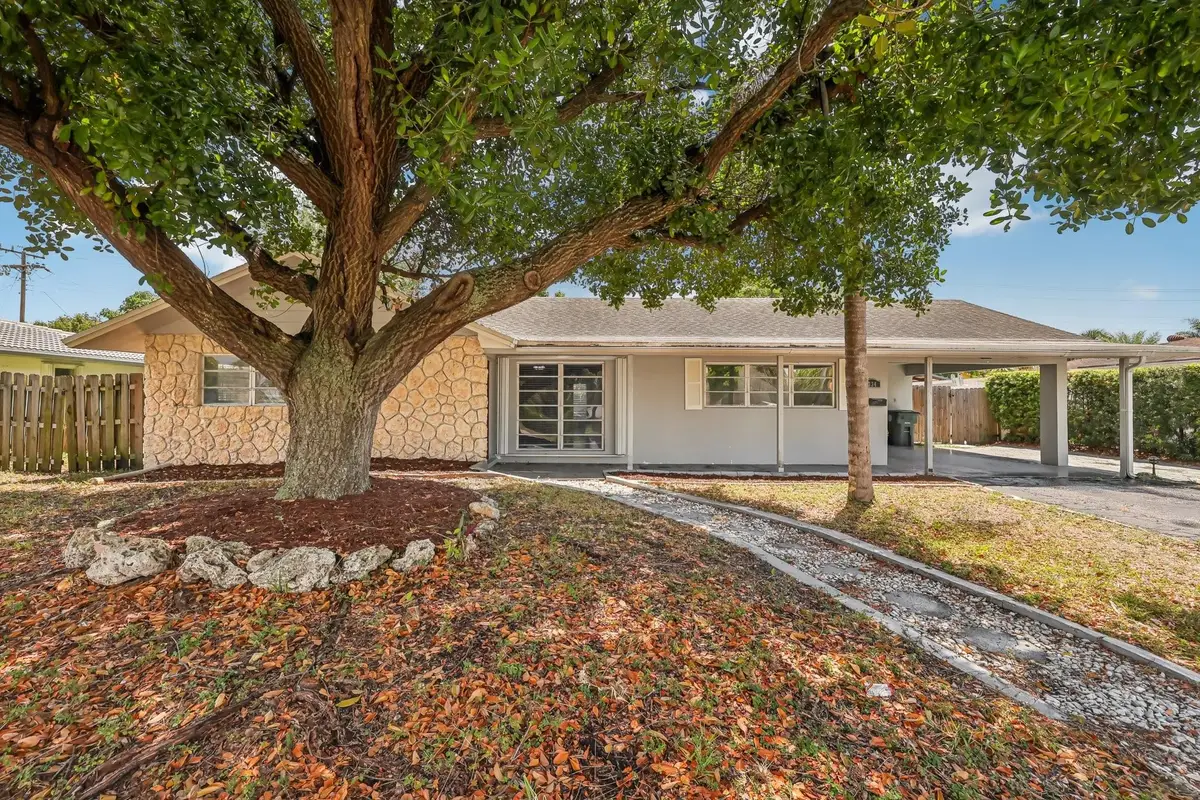 334 NW 12th Ave, Boca Raton, FL 33486 - Image #1