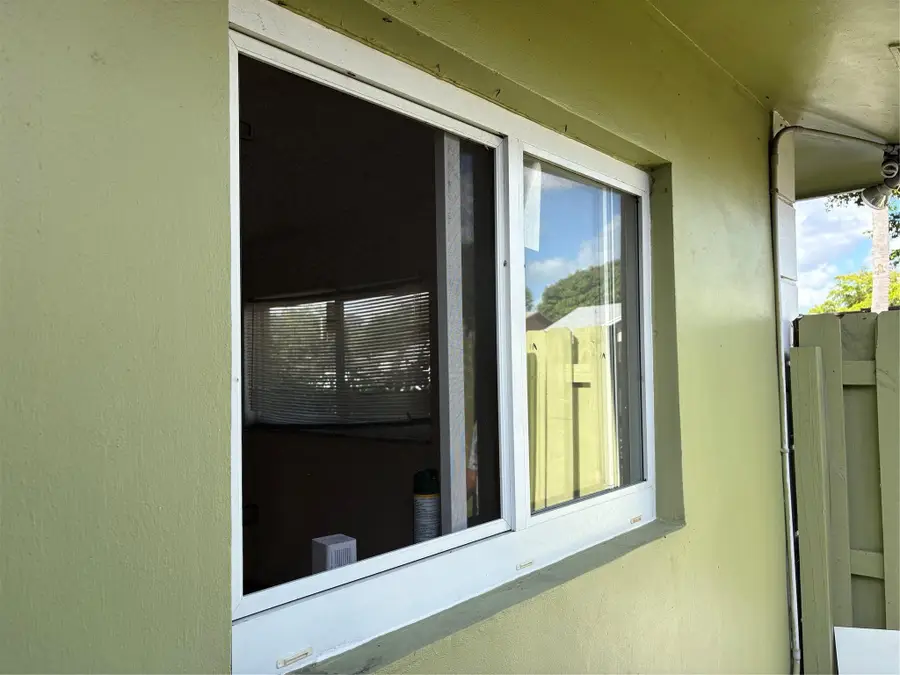 7659 NW 74th Ave, Tamarac, FL 33321 - Image #2