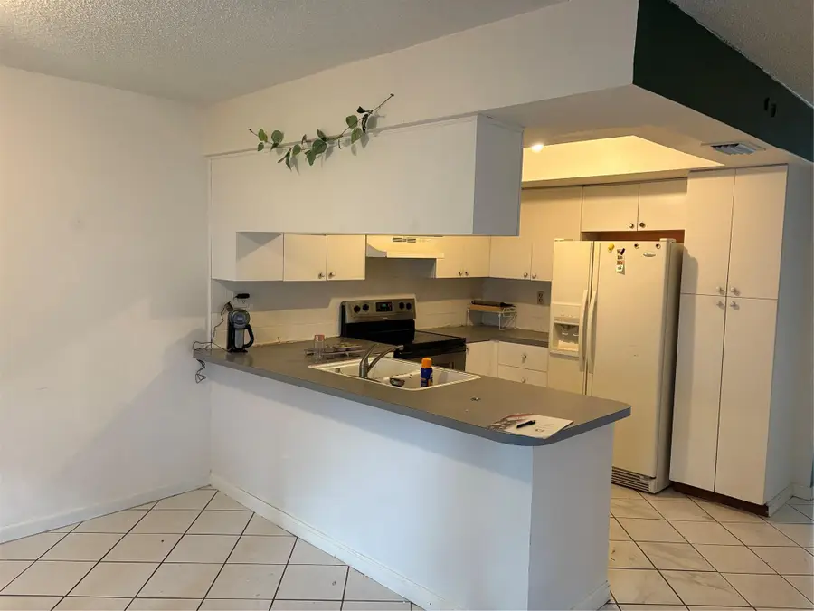 7659 NW 74th Ave, Tamarac, FL 33321 - Image #3