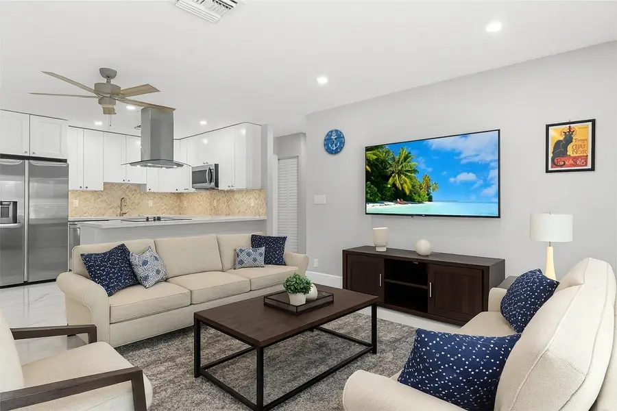 409 NE 27th Dr, Wilton Manors, FL 33334 - Image #2