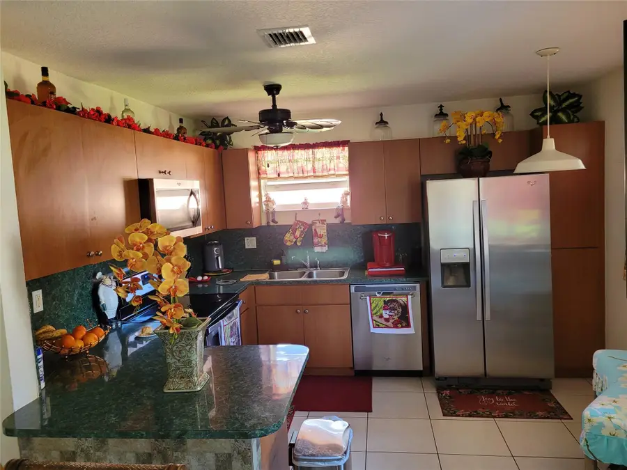 25373 SW 122nd Pl, Homestead, FL 33032 - Image #2