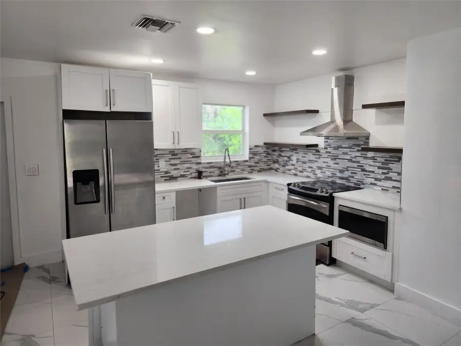 2909 NW 13th St, Fort Lauderdale, FL 33311 - Image #3