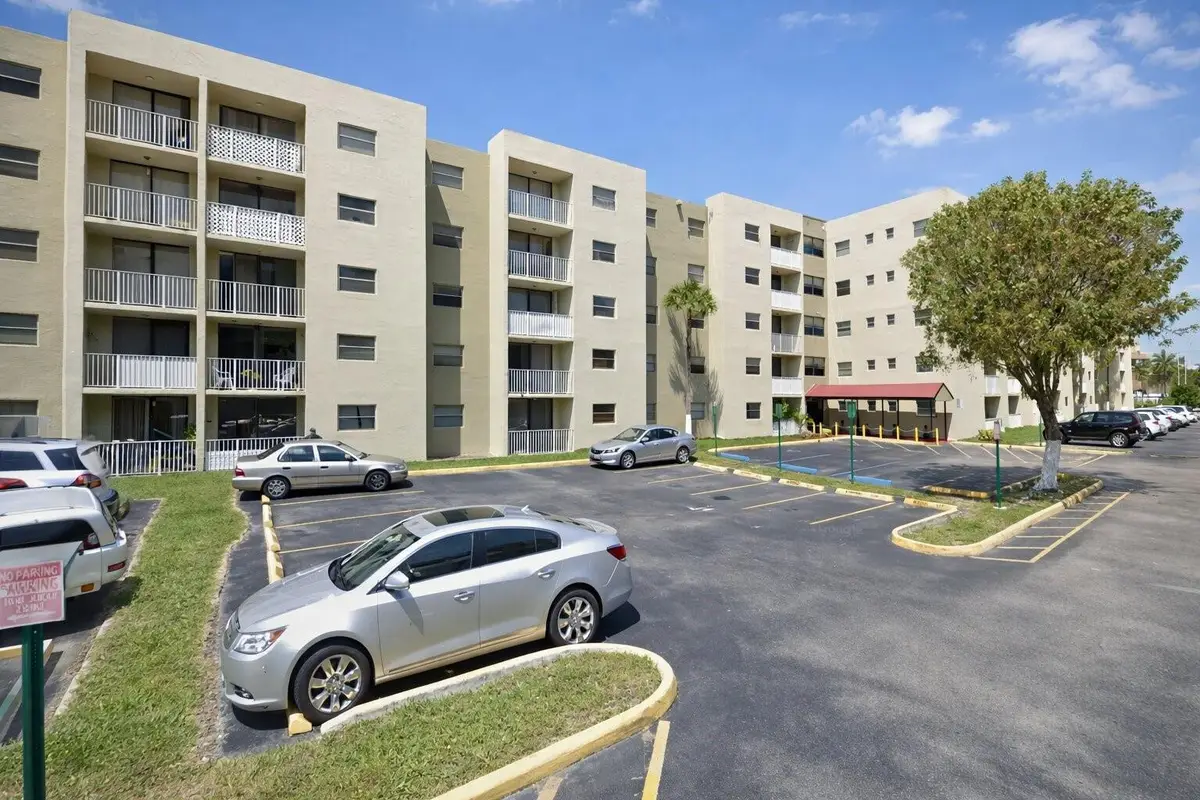 8185 NW 7th Street #214, Miami, FL 33126 - #1
