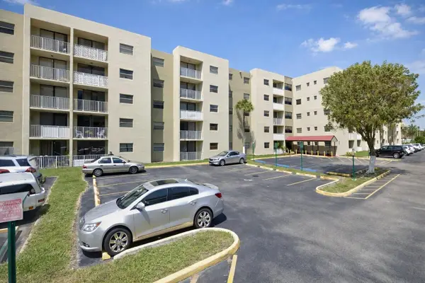 8185 NW 7th Street #214, Miami, FL 33126