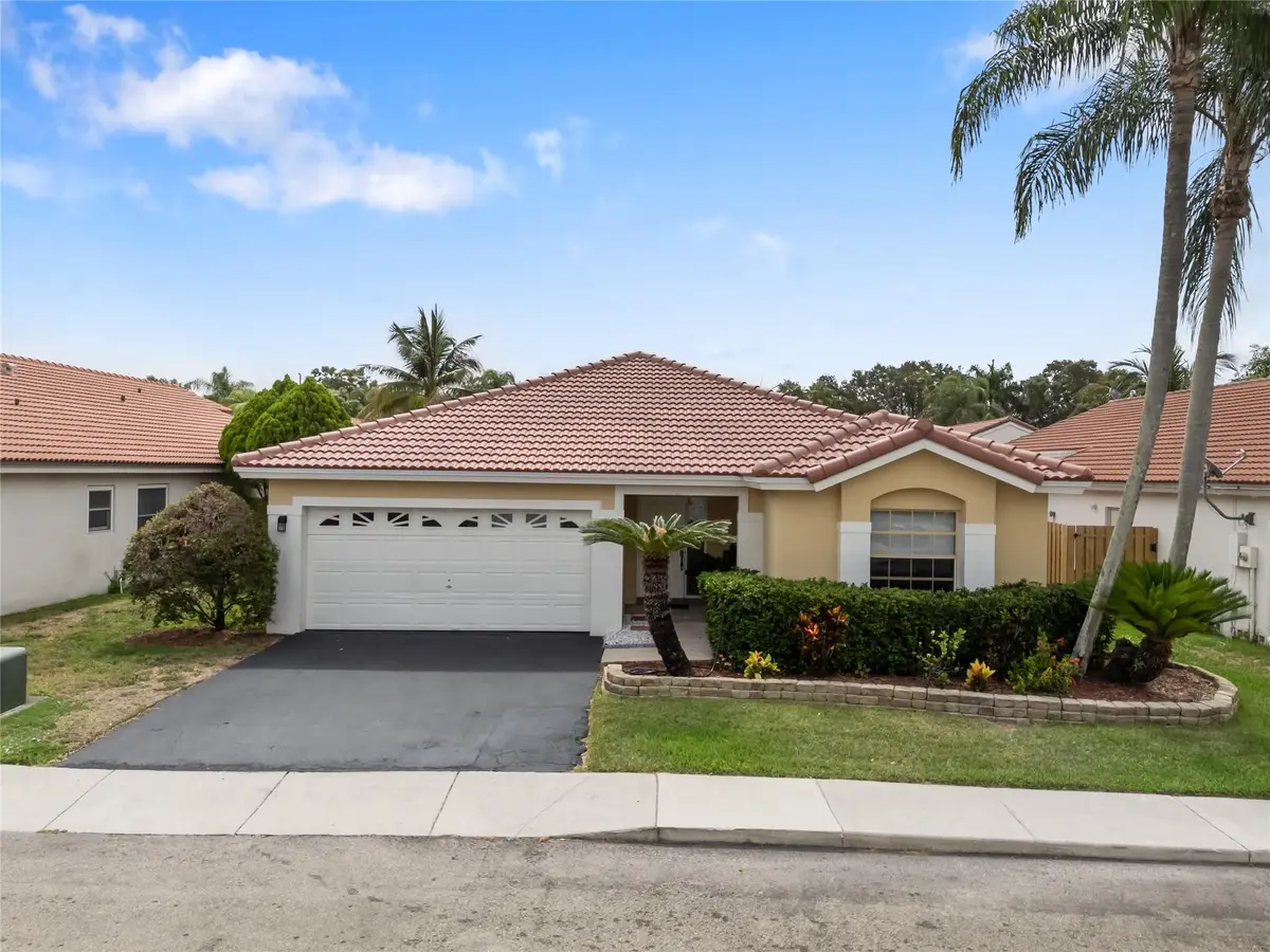 1022 NW 125th Ave, Sunrise, FL 33323 - Image #1